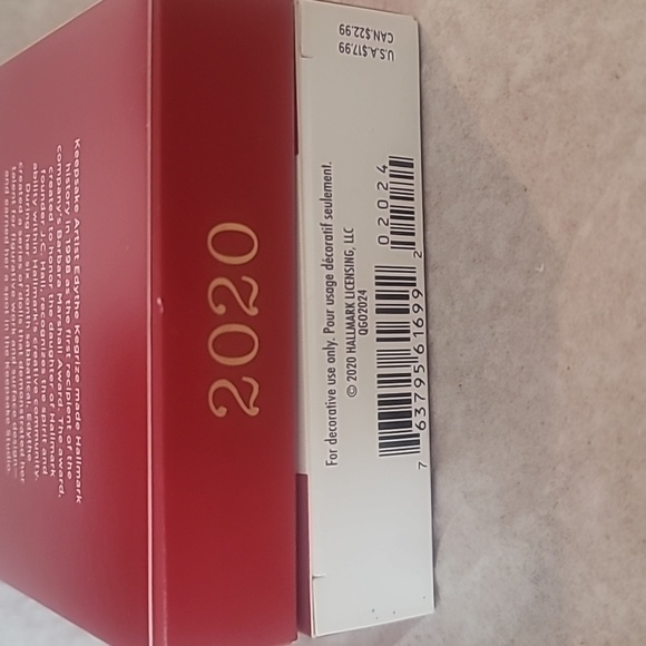 Hallmark 2020 Hanukkah Blessings - Picture 4 of 4